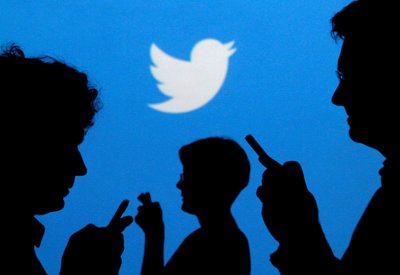 تويتر" يوصي مستخدميه بعدم متابعة حسابات محددة