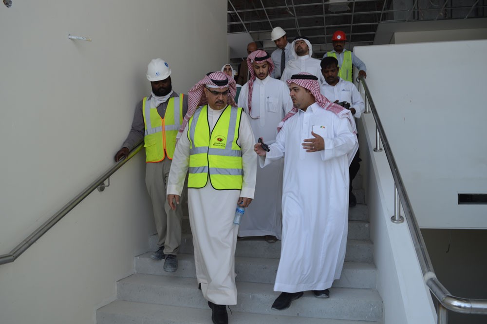 وفد الصندوق السعودي يطلع على مشروعي "غسيل الكلى" و " مدرسة الشيخة موزة"