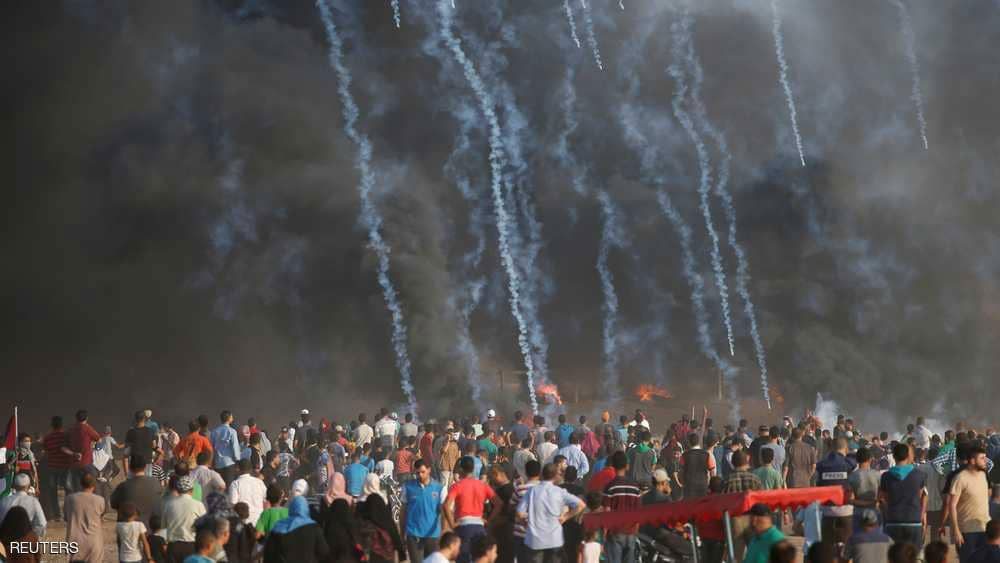 رصاص إسرائيل يقتل فلسطينيا ويصيب العشرات