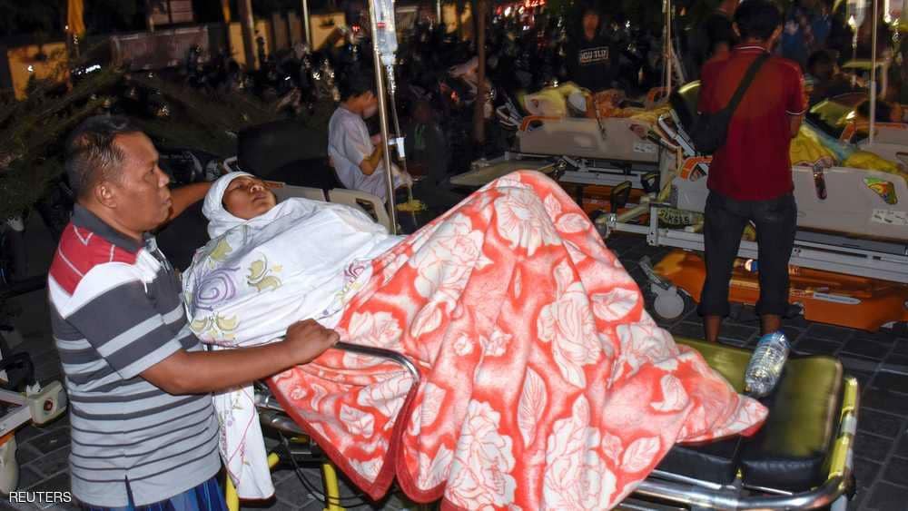 عشرات القتلى في زلزال روّع الإندونيسيين والسياّح