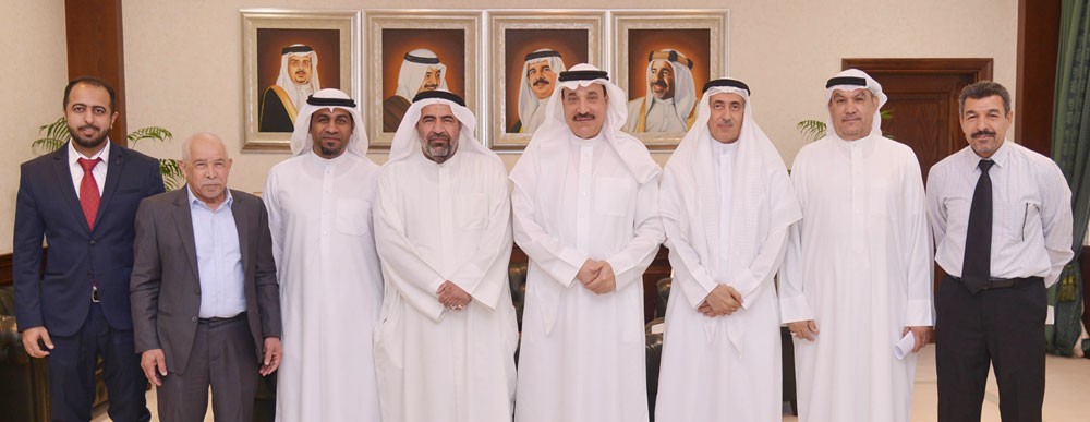 حميدان يبحث مع جمعية مدينة عيسى التعاونية الاستهلاكية تطوير العمل التعاوني