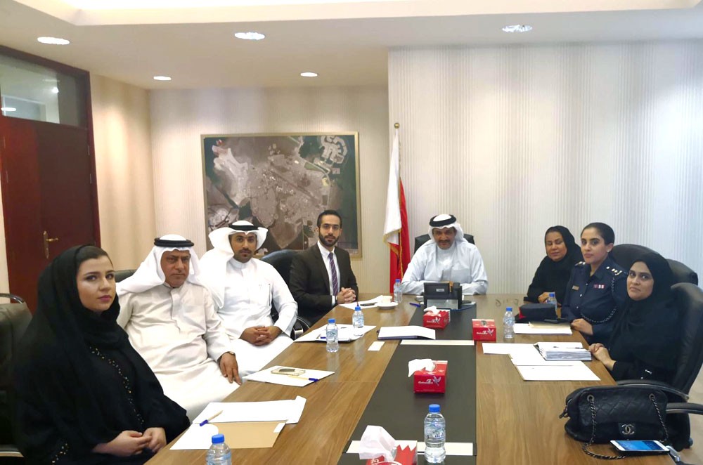 بلدية المحرق تعقد الاجتماع الأول للجنة عراد الخدمية