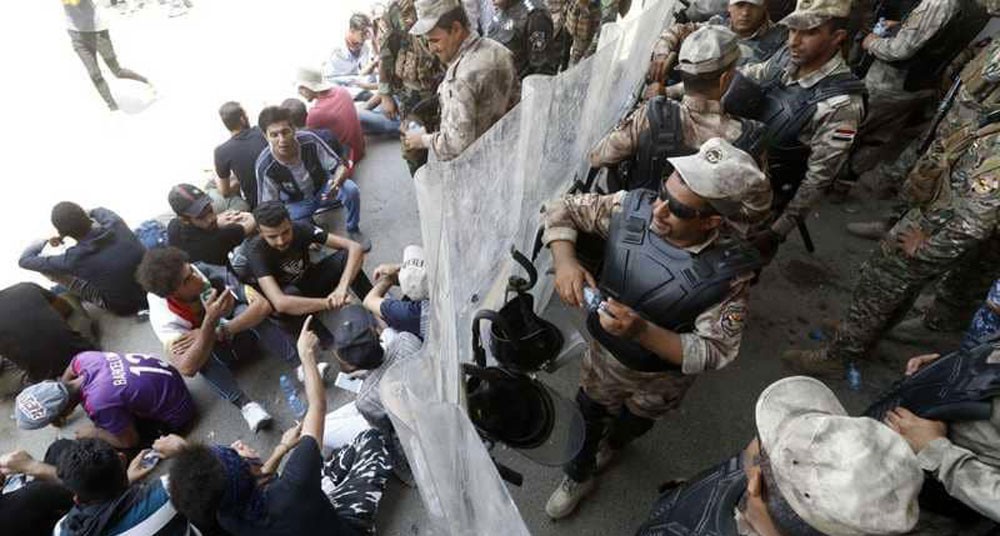 العراق.. مظاهرات مستمرة ومسؤولون إلى "تحقيق النزاهة"