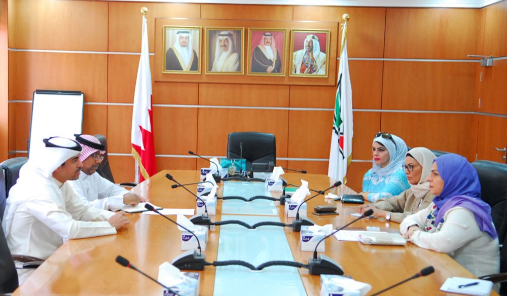 معهد البحرين للتدريب يبحث سبل التعاون مع وزارة الشباب والرياضة