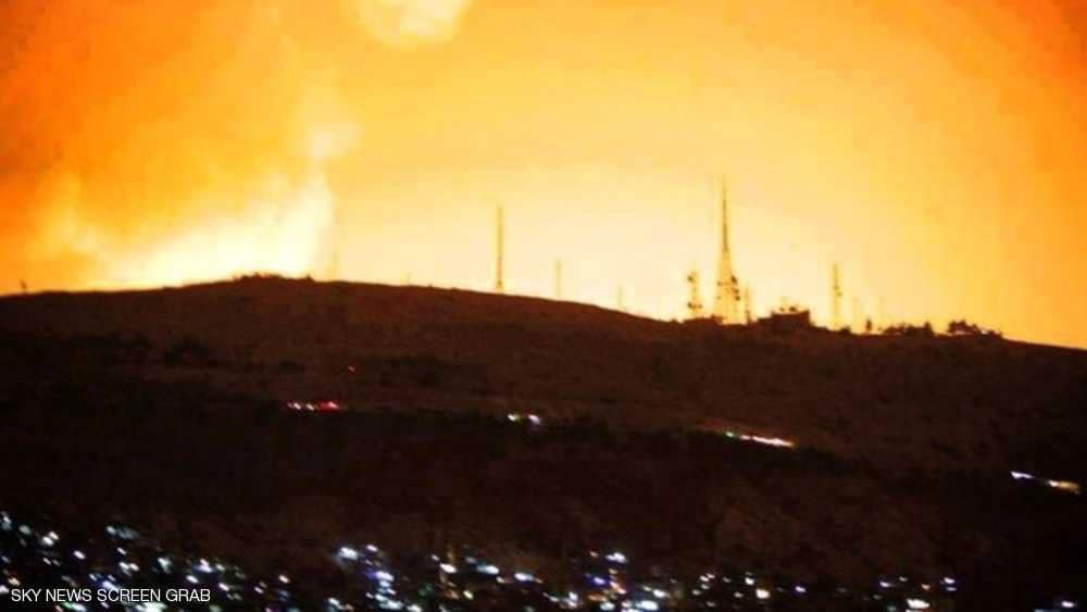 الدفاعات السورية تتصدى "لهدف معاد" اخترق الأجواء غربي دمشق