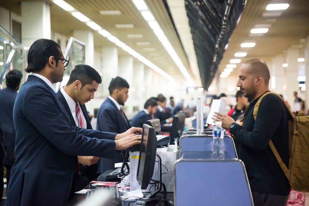 الرئيس التنفيذي لشركة "باس": خطة وطنية لتأهيل 803 من الموظفين