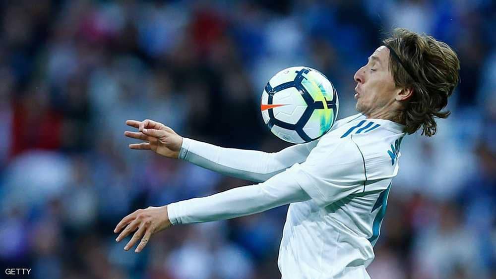 الأسرة و3 ملايين وأشياء أخرى.. لماذا سيبقى موريتش "مدريديا"؟