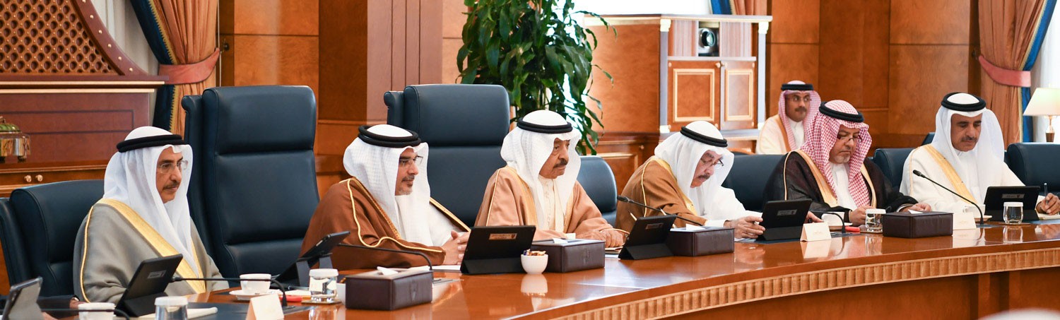 رئيس الوزراء يوجه إلى نقل منطقة السكراب بما يكفل تنظيمها أمنياً وإدارياً