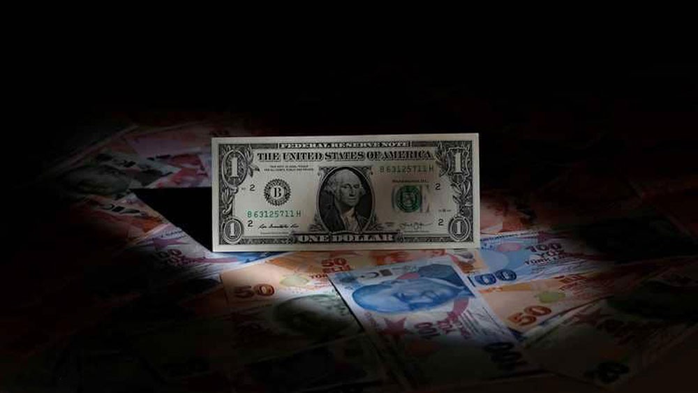 أزمة تركيا تقوّي الدولار.. وترامب يتباهى