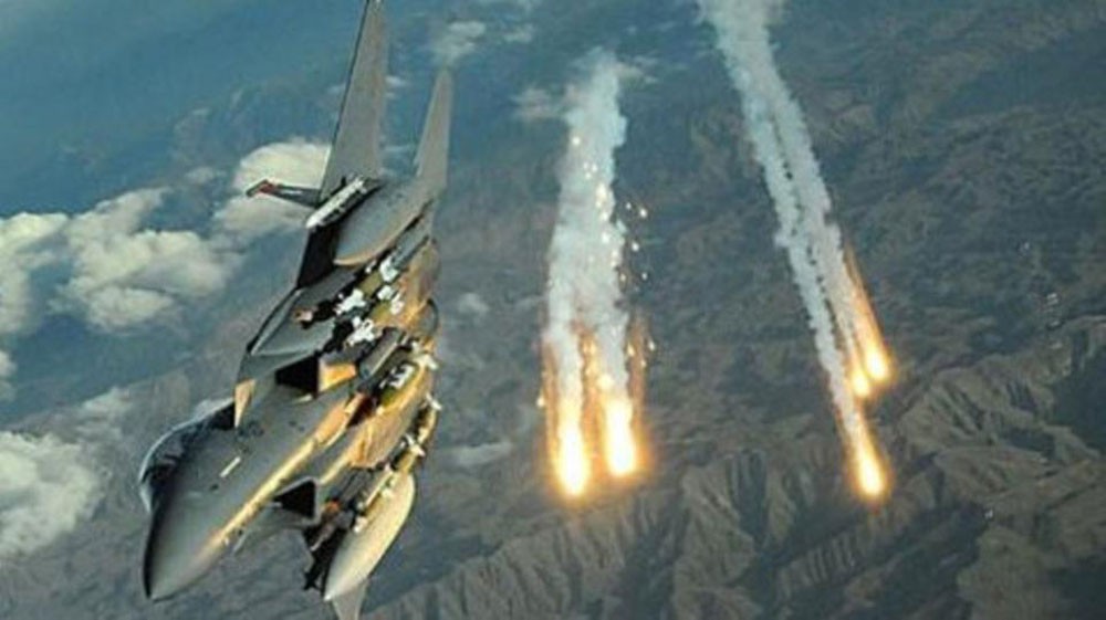 غارات على الساحل الغربي.. والجيش يأسر قياديا حوثيا بحجة