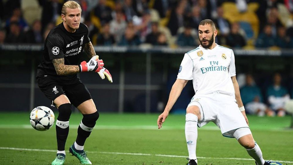 ليفربول يسعى للتخلص من كاريوس عبر بوابة بشكتاش