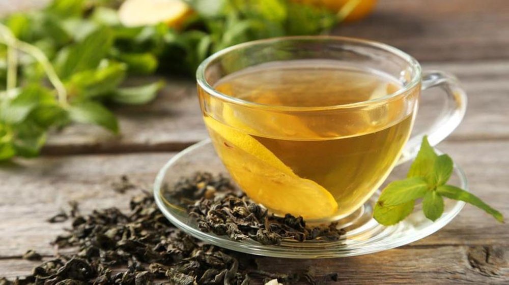 هذه أفضل التوقيتات لشرب الشاي الأخضر وإلا سيضرك كثيراً!