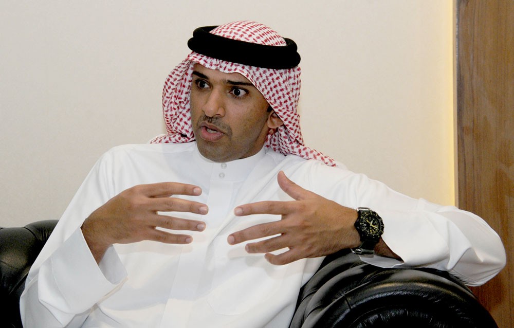 علي بن خليفة: الاتحاد البحريني لكرة القدم يدعم مشوار المحرق والرفاع في البطولة العربية