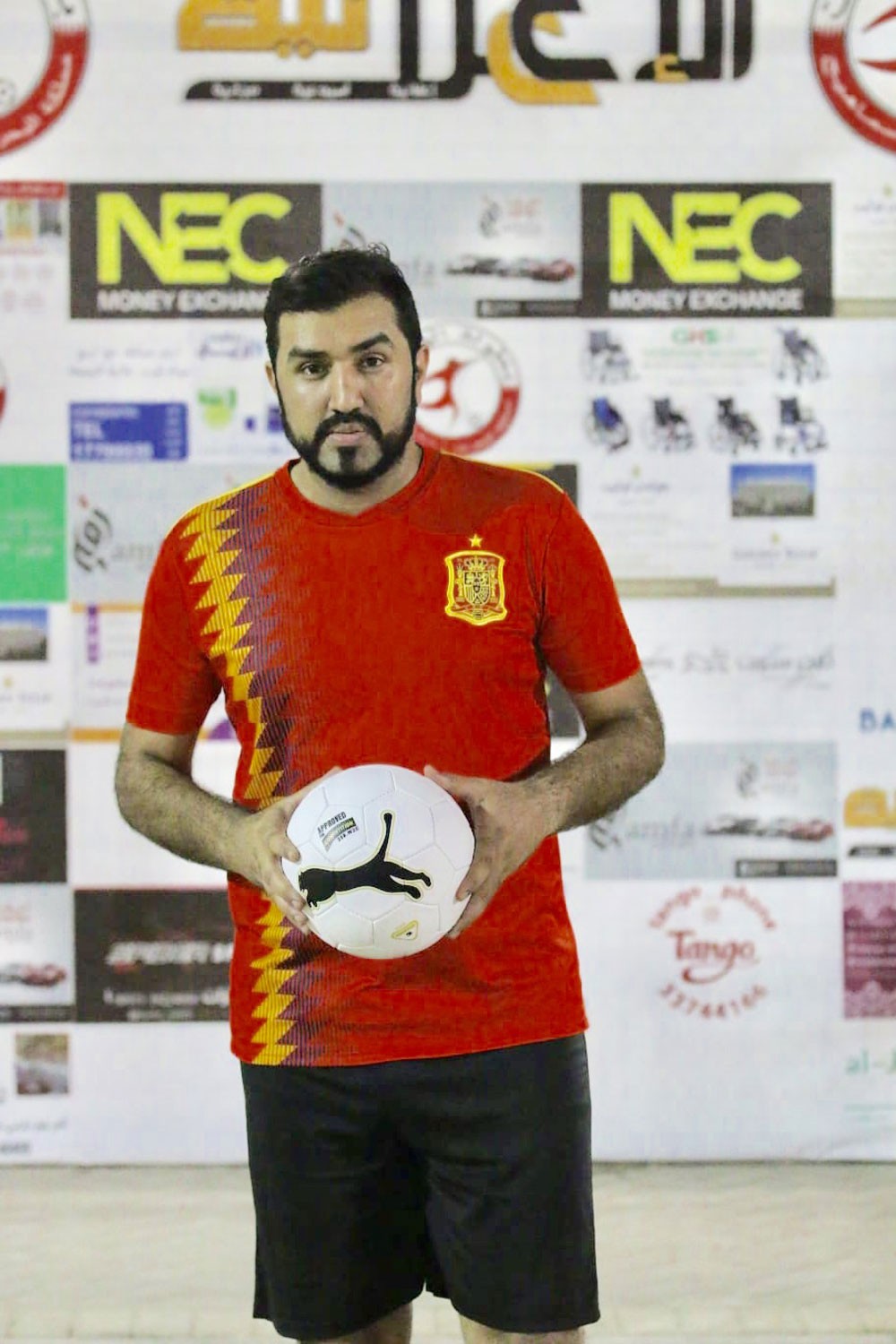 "نيوسات" يطمح في الكأس .. و"الوسطى" يبحث عن لقبه الثاني