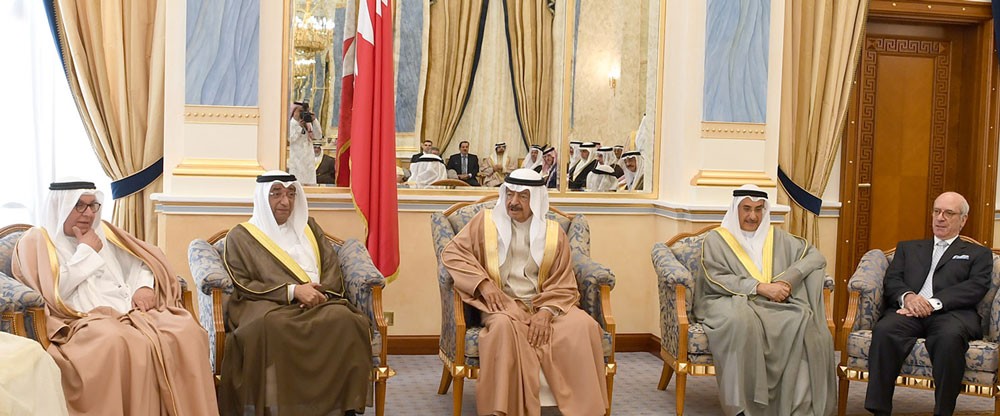 سمو رئيس الوزراء: آل سعود كانوا ولا يزالون سندا وعضدا للامتين العربية والإسلامية