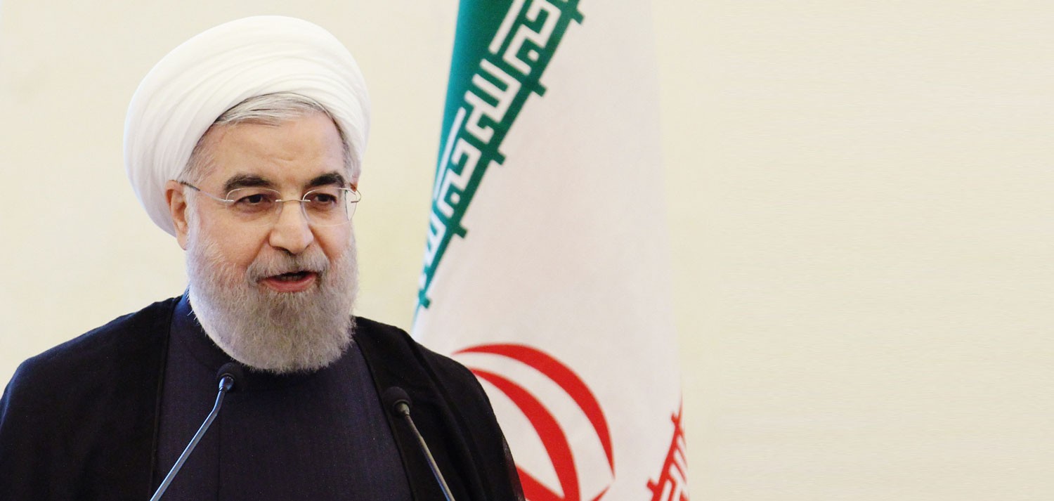 روحاني يتحدى "مجلس خبراء".. ويرفض تقديم تقرير اقتصادي