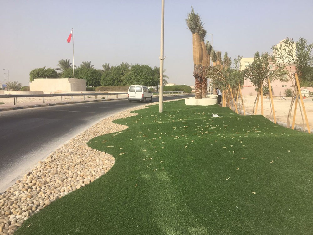 "الشمالية" تعمل على تجميل 3 دوارات بمدينة حمد ومدخل سار
