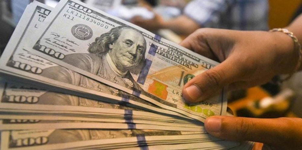    الدولار يصعد مع تلاشي أثر انفراجة اتفاق التجارة بين أمريكا والمكسيك‎