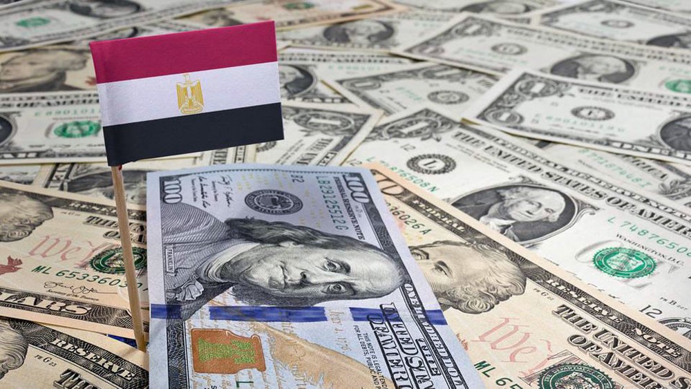 هروب "الأموال الساخنة" يؤرق حكومة مصر