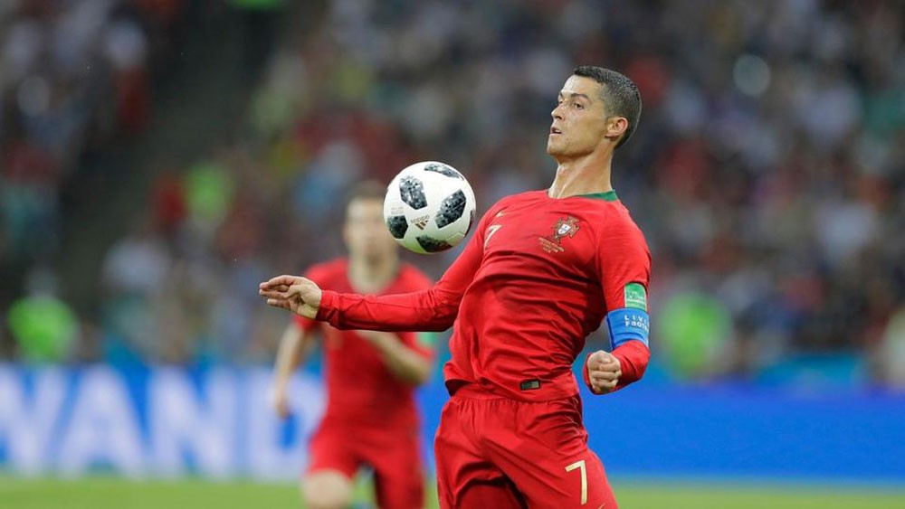 رونالدو يعتذر للبرتغال من أجل التفرغ ليوفنتوس