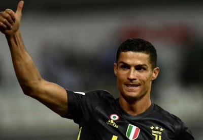 بالتفاصيل.. راتب رونالدو "الهائل" مقارنة بنجوم "الكالتشيو"