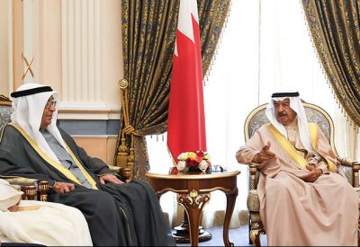 سمو رئيس الوزراء: تعامل جدي وبناء مع ما يطرحه المواطنون بوسائل الإعلام