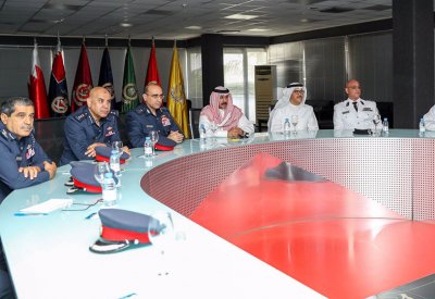 قائد خفر السواحل يبحث مع وكيل الداخلية الكويتية التعاون والتنسيق في مجال الأمن البحري