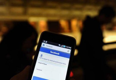 فيسبوك في "ورطة جديدة".. أرقام تكشف حجم الكارثة