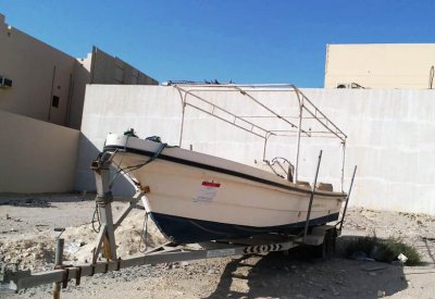 بلدية "الجنوبية" تزيل 30 قارب يشغل الطريق العام