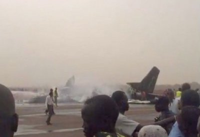 مصرع 19 شخصا ونجاة 3 في تحطم طائرة ركاب بجنوب السودان