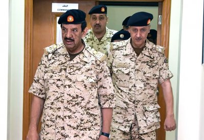 القائد العام لقوة دفاع البحرين يقوم بزيارة تفقدية لعدد من الوحدات