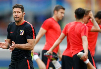سيميوني:رواتب الريال وبرشلونة تثير استياء لاعبي أتلتيكو