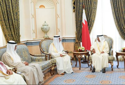 سمو رئيس الوزراء يستلم دعوة لحفل اليوم الوطني السعودية