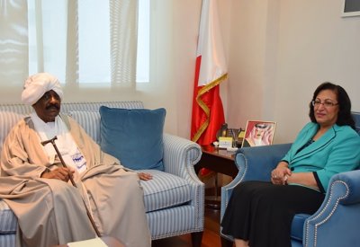 وزيرة الصحة تبحث مع السفير السوداني تعزيز التعاون في المجال الطبي