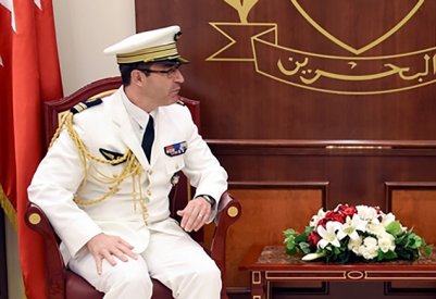 القائد العام لقوة دفاع البحرين يستقبل الملحق العسكري الفرنسي الجديد
