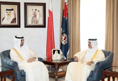 وزير الداخلية يبحث مع سفير دولة الإمارات عددا من الموضوعات المشتركة
