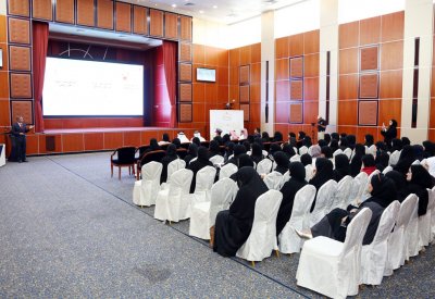 محافظ العاصمة يثنى على جهود "الأعلى للمرأة" في تهيئة العازمات على الترشح للانتخابات