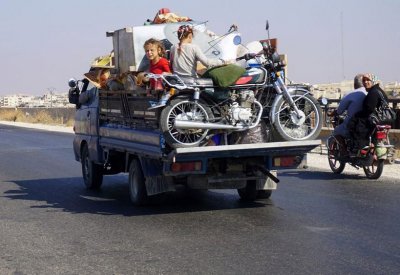 آلاف النازحين يعودون إلى إدلب بعد الاتفاق الروسي التركي