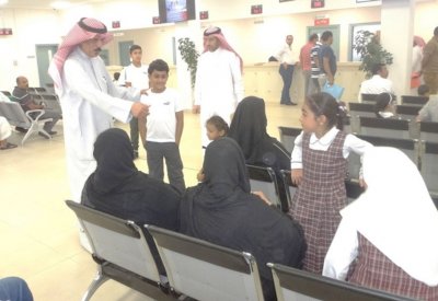 وزير التربية والتعليم يطلع على خدمات مركز المراجعين بالوزارة