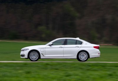 ارتفاع طفيف في مبيعات مجموعة BMW 