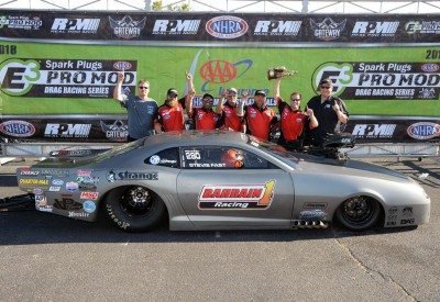 جاكسون يقود "بحرين ون" لتحقيق انتصاراته في NHRA للسيارات