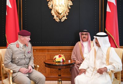 سمو رئيس الوزراء يشيد بمسار العلاقات البحرينية البريطانية