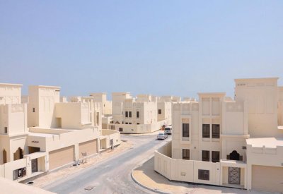 "الإسكان": طرح مناقصة لبناء 400 وحدة في مدينة خليفة مطلع 2019