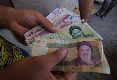  انهيار جديد للريال الإيراني مقابل الدولار