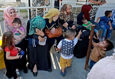 لاجئو سوريا في لبنان حائرون.. كابوس التجنيد يلاحقهم