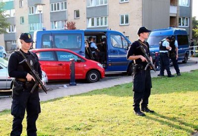 الدنمارك تعتقل شخصين زودا داعش بـ"درونز"