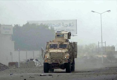 مقتل 4 قيادات حوثية بعملية للجيش بالحديدة والبيضاء