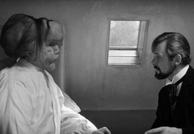 الرجل الفيل بنادي البحرين للسينما