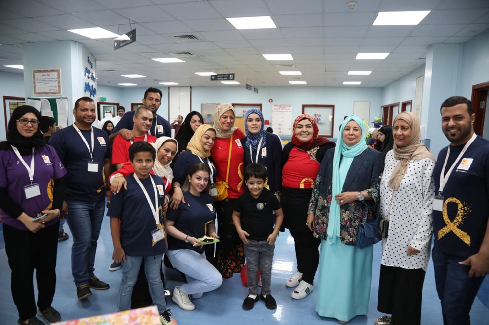 "ابتسامة" تطلق بنجاح حملة التوعية بسرطان الأطفال "أطفالنا كالذهب5"