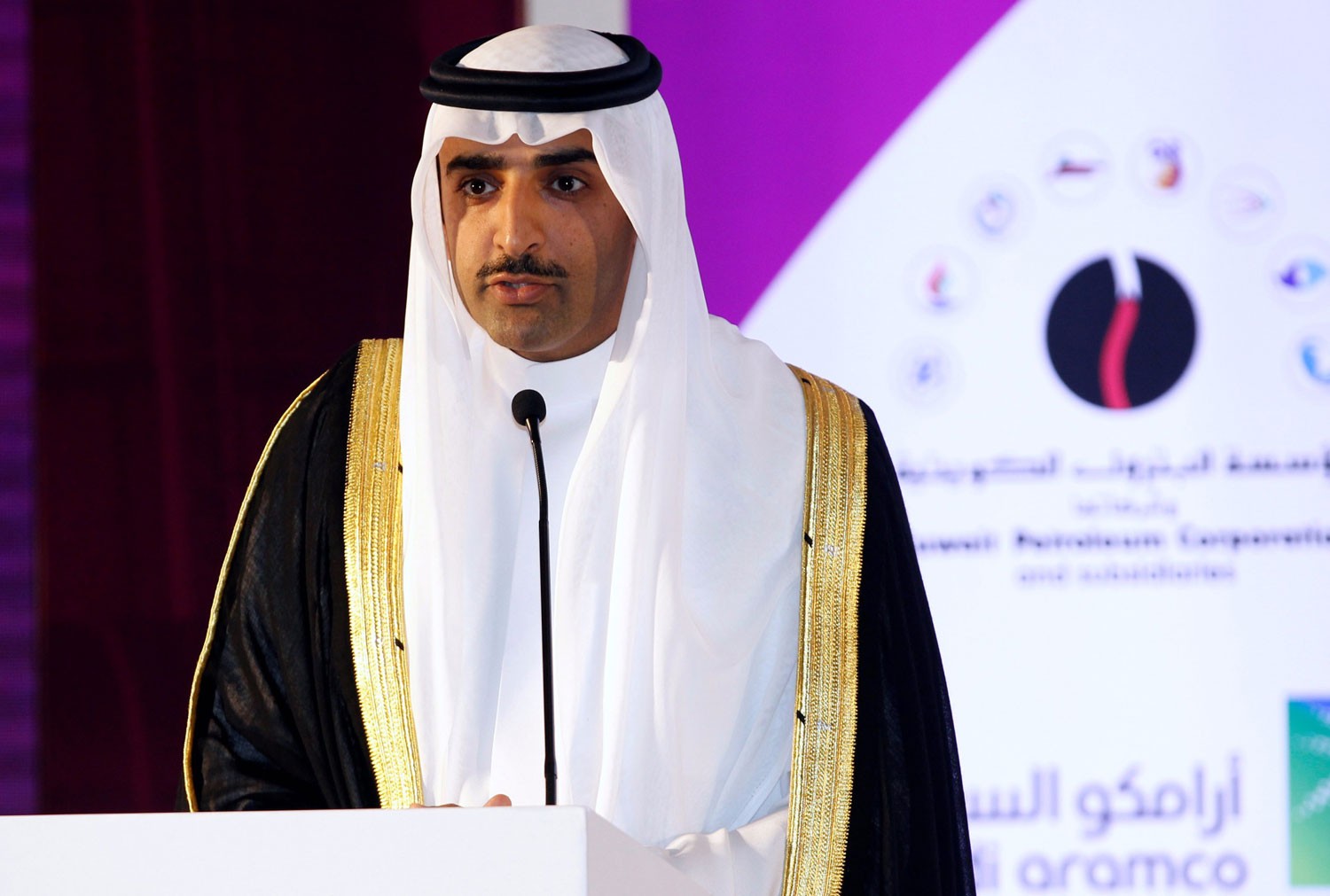 محمد بن خليفة: مباحثات مع أميركا للتزود بالنفط الصخري 